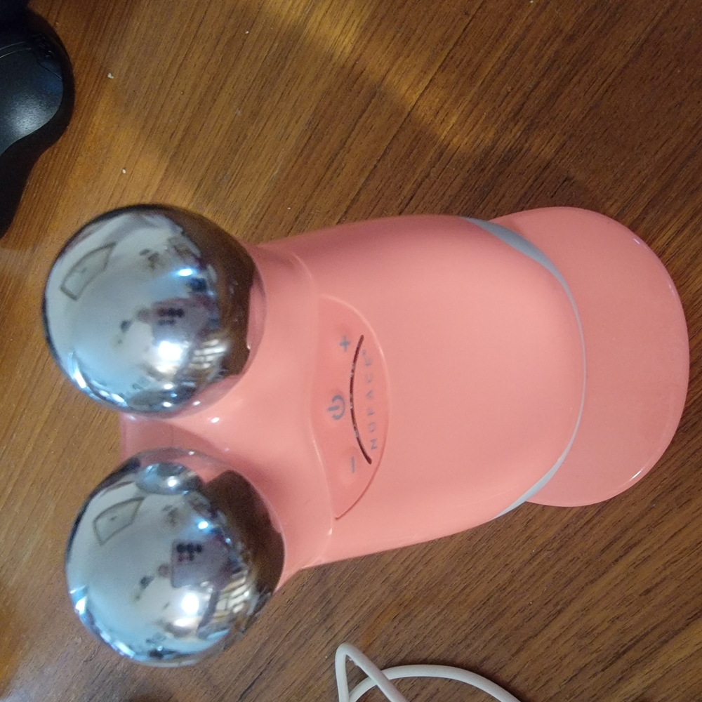 Coral Facial Toning Device
